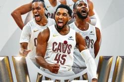 英雄联盟总决赛直播-包含雄鹿主场战胜开拓者，全队合力取得胜利的词条