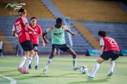 英雄联盟总决赛-场地足球赛事成为城市时尚运动的简单介绍