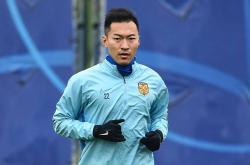 英雄联盟总决赛-李铁豪言本赛季要让队伍踢出新风貌