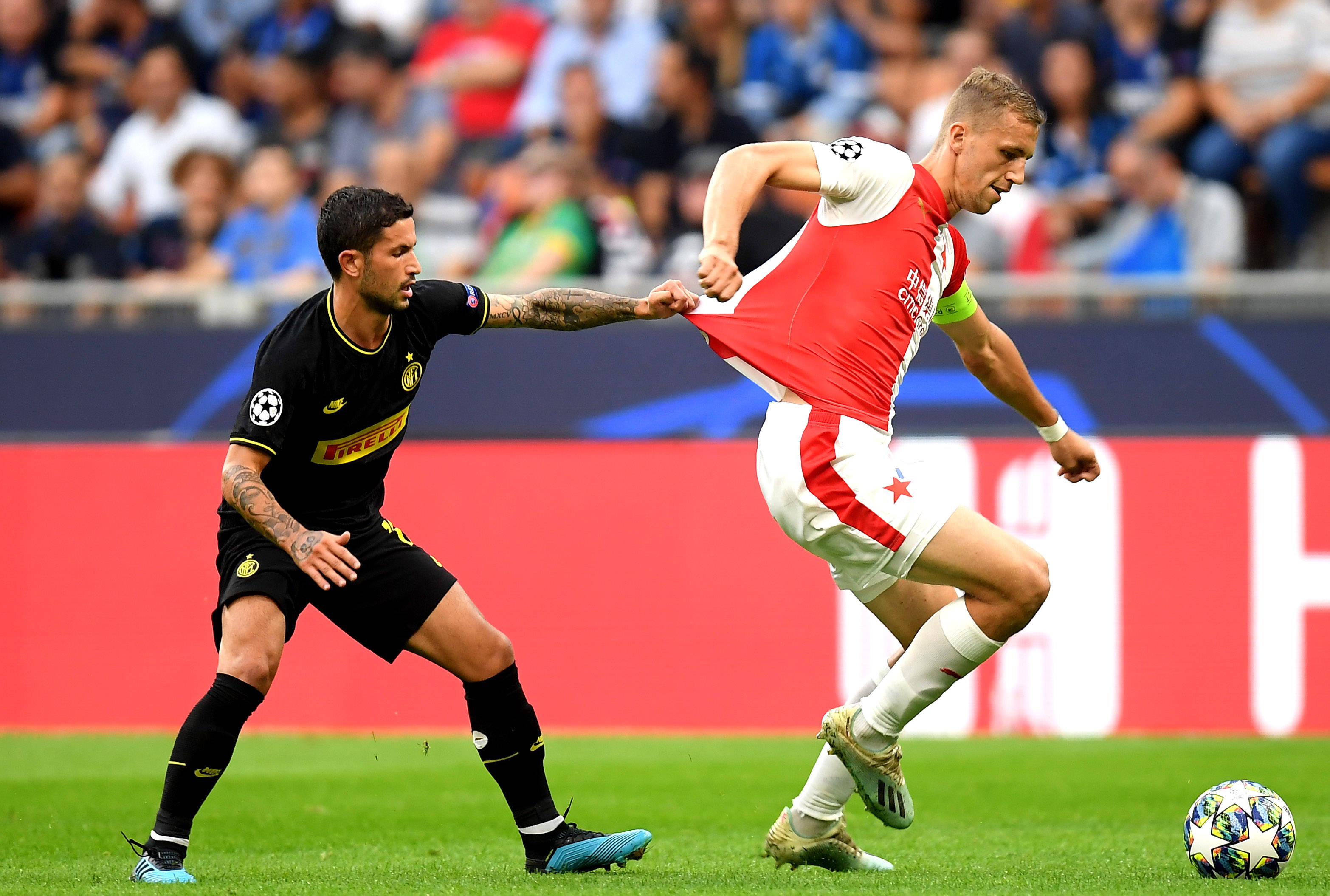 里尔中场球员状态火爆,带领球队成功 里尔中场球员状态火爆,带领球队成功