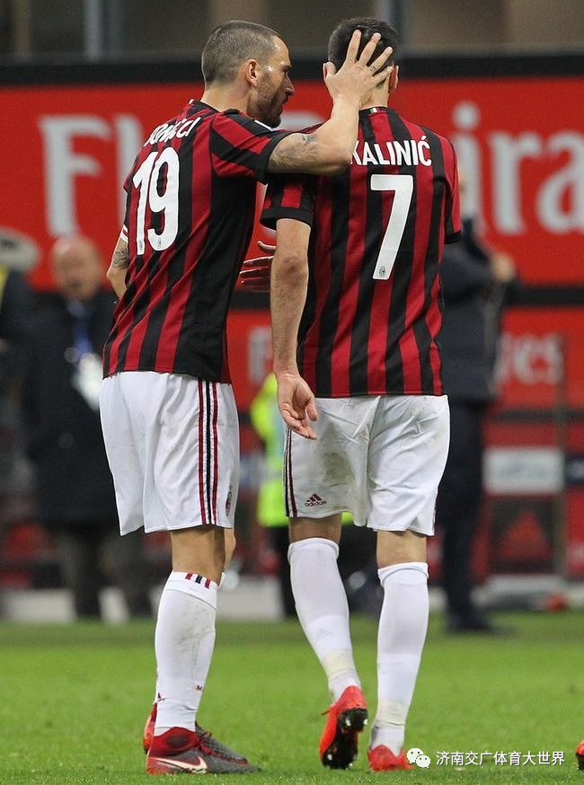 AC米兰完胜巴萨，卡拉斯科高光表现