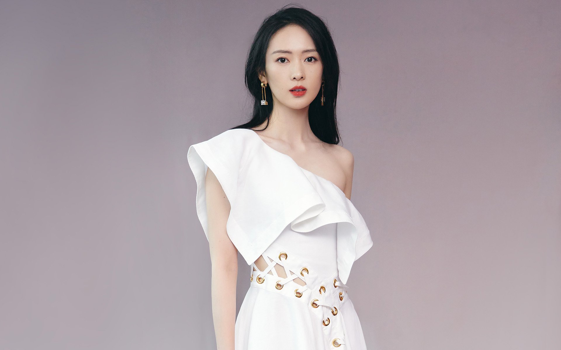 一夜之间，改写历史，老鹰完胜广东队，布伦森在焦点战证明自己