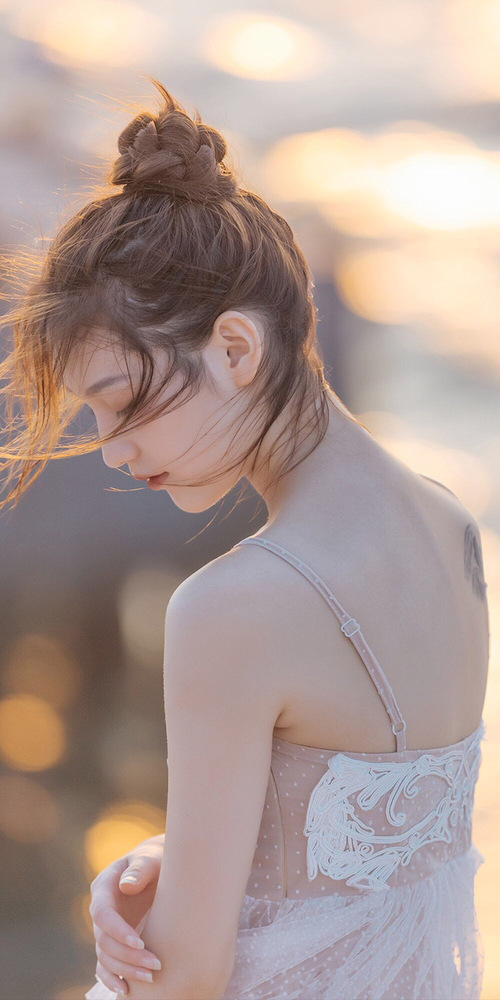 绿茵交响乐，贝林厄姆的节奏魔法与苏格兰的战术压制