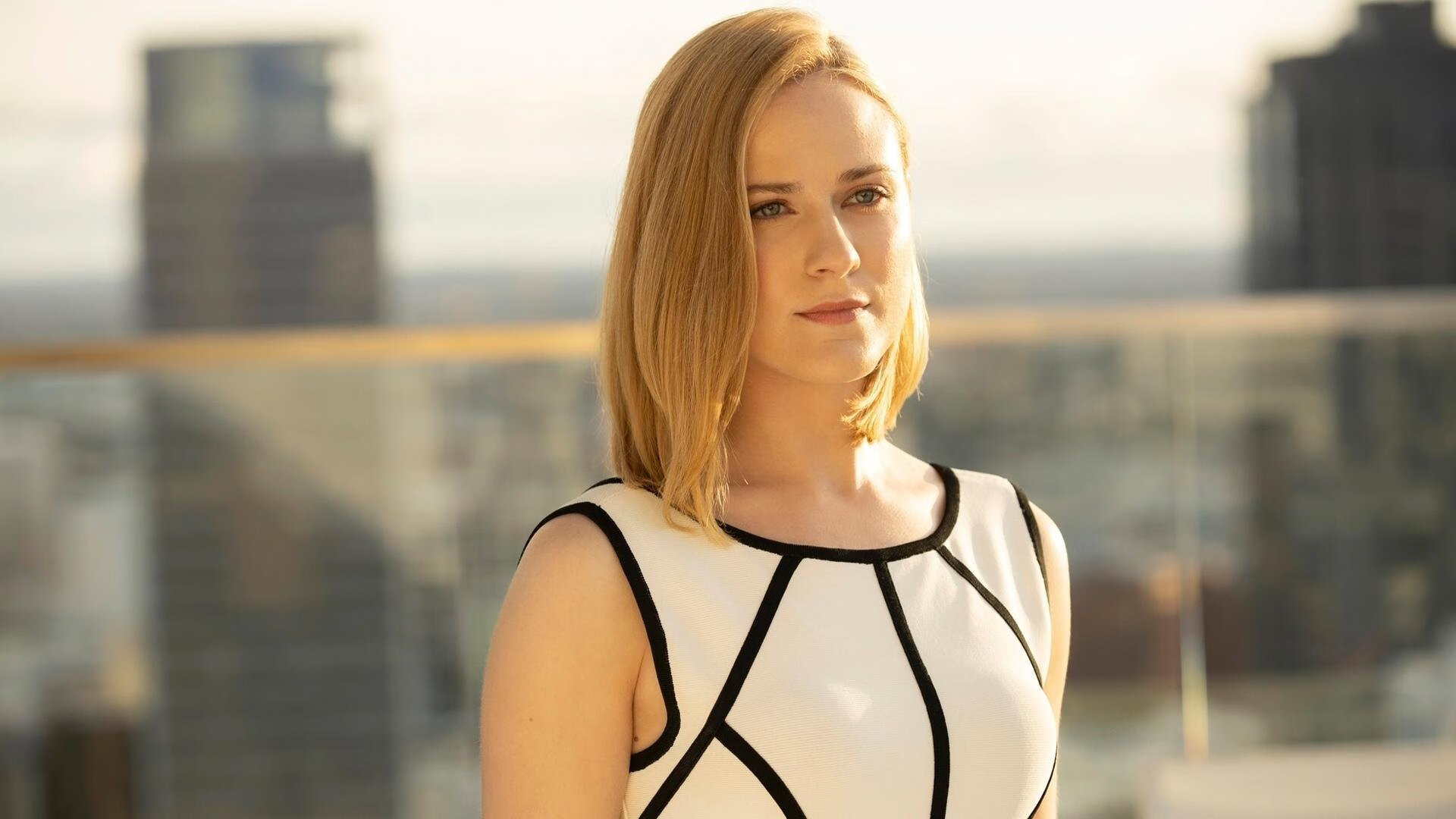 东方奇迹夜，当利拉德用一记三分球改写两个世界的篮球记忆