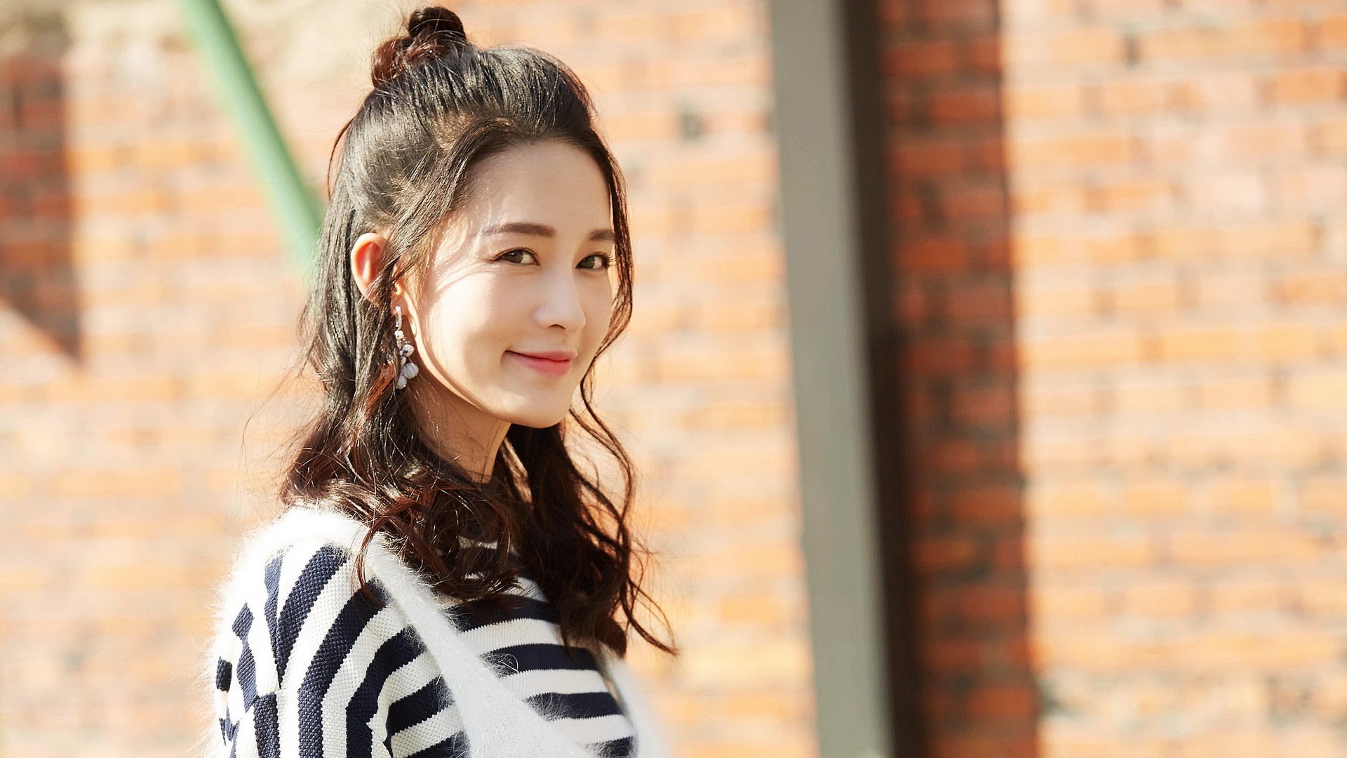 数据背后的竞技真相，加拿大男篮的闪电、多特蒙德的革新与格列兹曼的孤勇之路