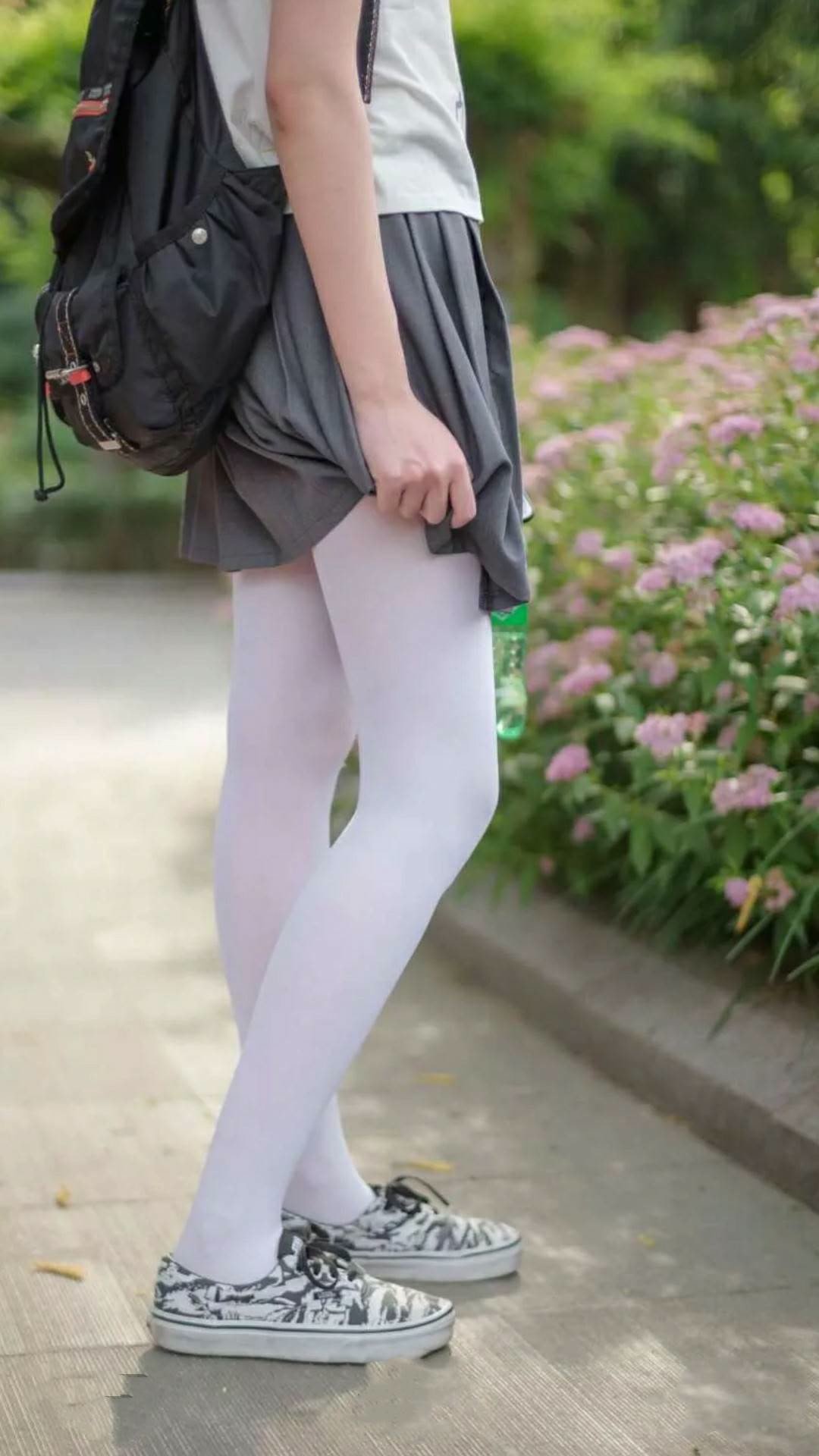 双线冷门之夜，当NBA季后赛的硝烟遇上南非足球的奇迹时刻